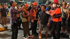 Ratusan Korban Kebakaran KMP Mutiara Santosa II Dievakuasi ke Surabaya