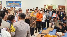 Pemprov Jatim Tanggung Biaya Perawatan Korban Kebakaran KMP Mutiara Sentosa 2