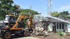 Pemkot Surabaya Tertibkan Bangunan Liar di TPU Keputih, Siapkan Perluasan Lahan Pemakaman